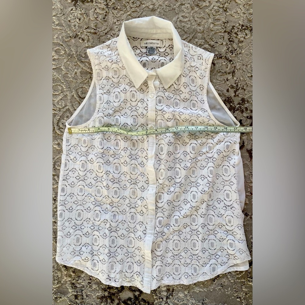 Liz Claiborne  white Collared Sleeveless Lace And Mesh Button Up Blouse